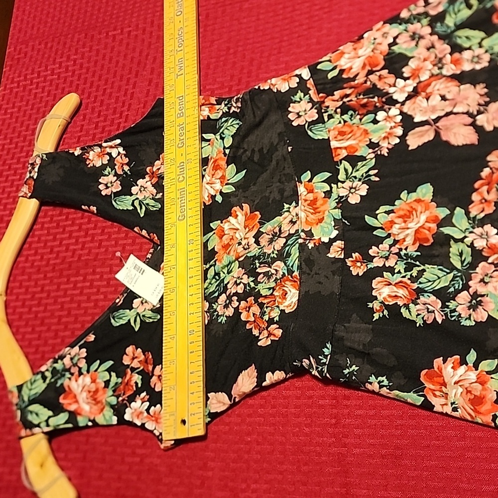 Maurice’s NWT dresss - Picture 6 of 7